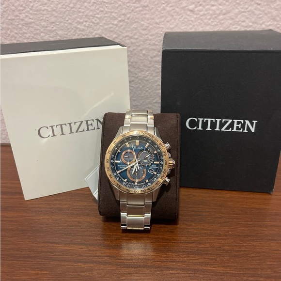 New Citizen Men's Eco-Drive PCAT Blue Dial Two-Tone Watch | 43mm | CB5916-59L - Picture 5 of 10